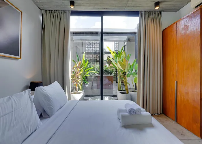 Design-led 2br Rhys - Trendy Berawa チャングー